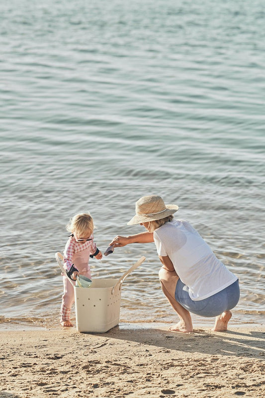 Stress-Free Family Beach Trips: How the Right Beach Bag Can Make a Difference - Kove & Co